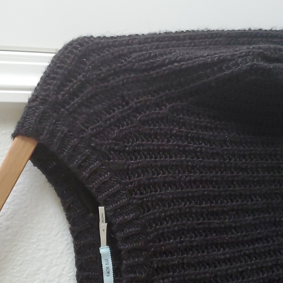 Kimchi Blue black cropped wool fuzzy sweater crop top urban outfitters - Picture 4 of 7